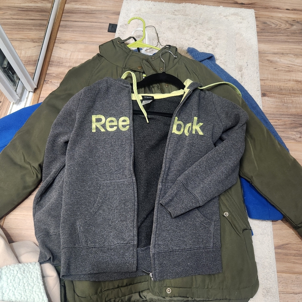 Reebok zipper sweater
